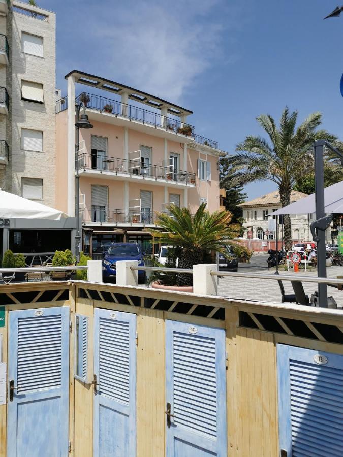 Albium Hotel Albenga Exterior foto